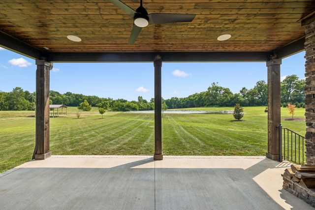 1083 Caballo Trl, Gallatin, TN 37066