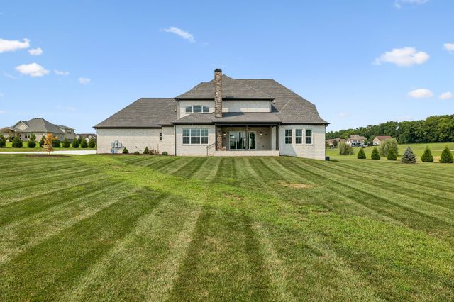 1083 Caballo Trl, Gallatin, TN 37066