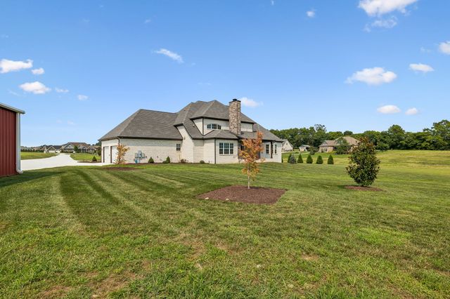 1083 Caballo Trl, Gallatin, TN 37066