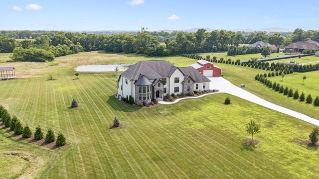 1083 Caballo Trl, Gallatin, TN 37066