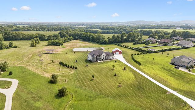 1083 Caballo Trl, Gallatin, TN 37066