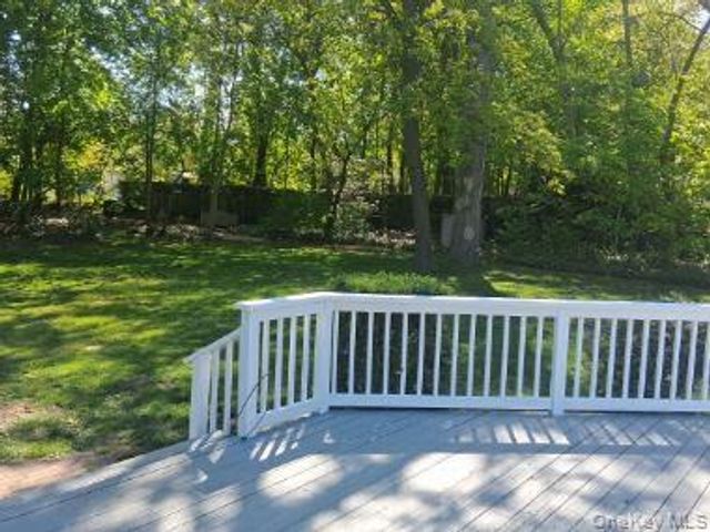 81 Union Avenue 81, Amityville, NY 11701