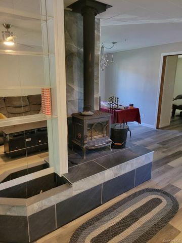 81 Union Avenue 81, Amityville, NY 11701