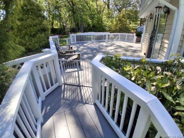 81 Union Avenue 81, Amityville, NY 11701