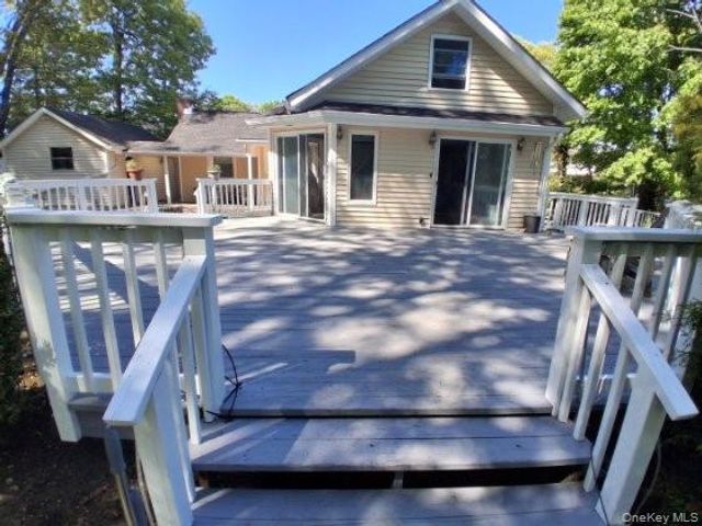 81 Union Avenue 81, Amityville, NY 11701