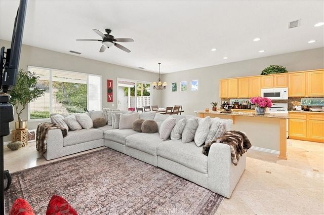 24211 Whitetail, Corona, CA 92883