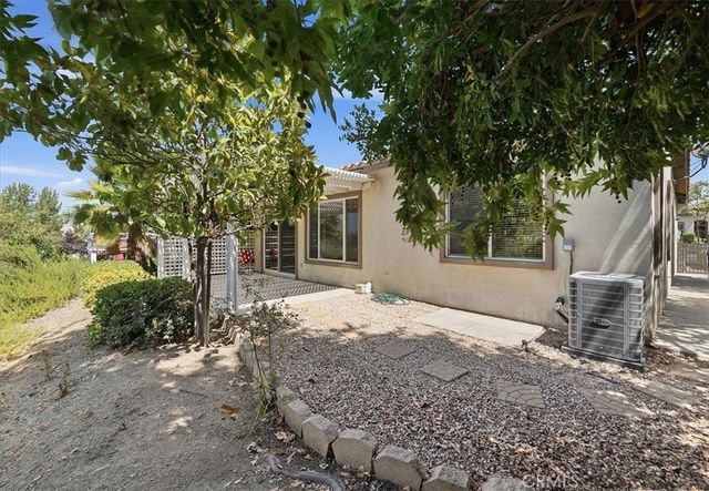 24211 Whitetail, Corona, CA 92883