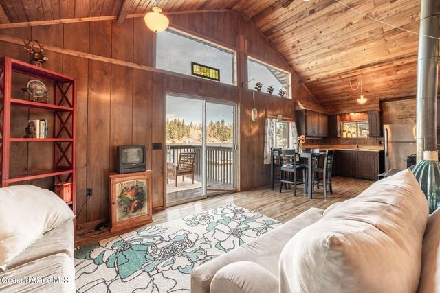 7771 W CHANNEL LN, Rathdrum, ID 83858