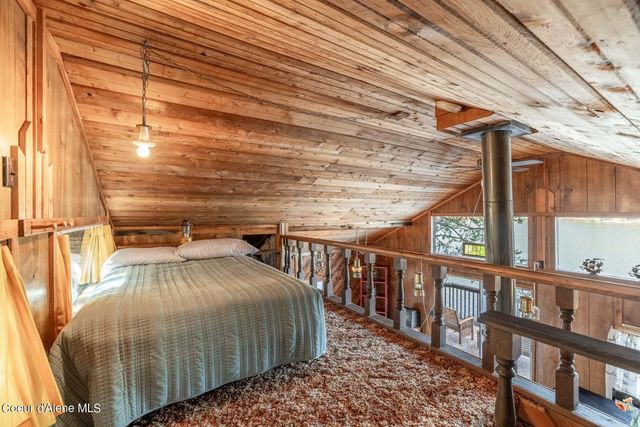 7771 W CHANNEL LN, Rathdrum, ID 83858