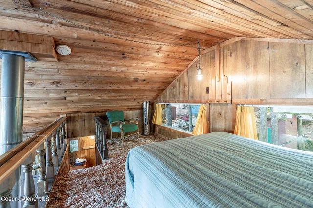 7771 W CHANNEL LN, Rathdrum, ID 83858