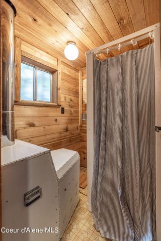 7771 W CHANNEL LN, Rathdrum, ID 83858