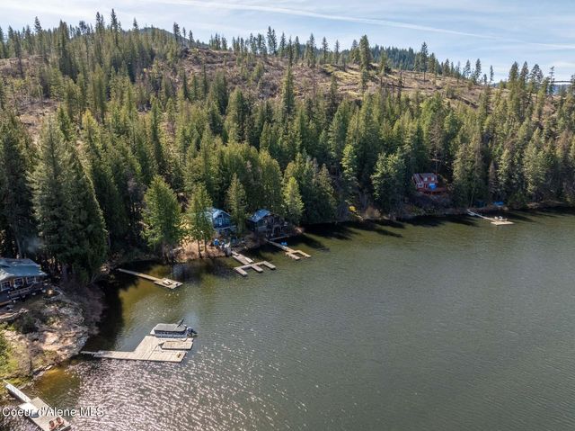 7771 W CHANNEL LN, Rathdrum, ID 83858
