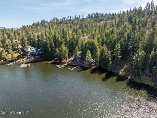 7771 W CHANNEL LN, Rathdrum, ID 83858