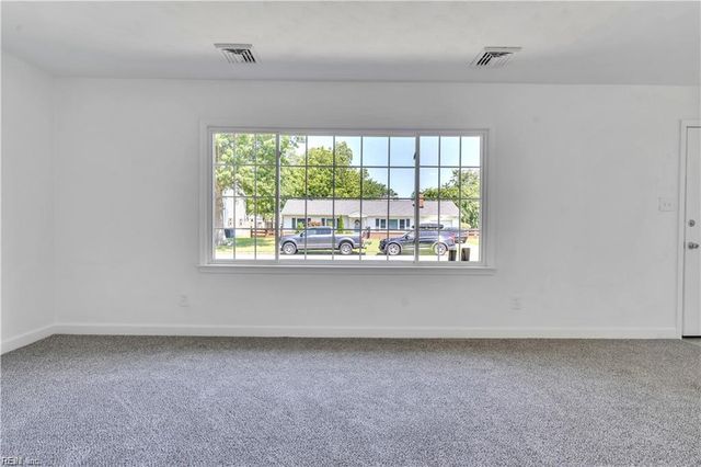 4505 William Pitt LN, Virginia Beach, VA 23462