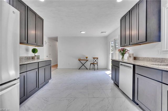 4505 William Pitt LN, Virginia Beach, VA 23462