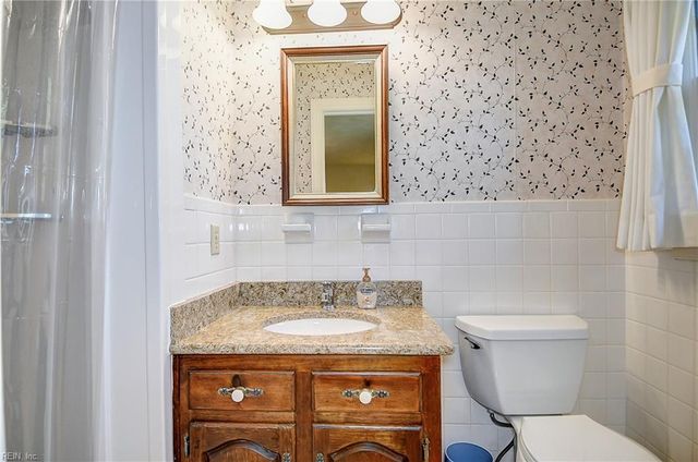 4504 Old English CIR, Virginia Beach, VA 23455