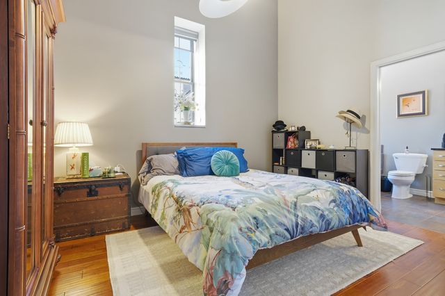 212 N Center Street 205, Bloomington, IL 61701