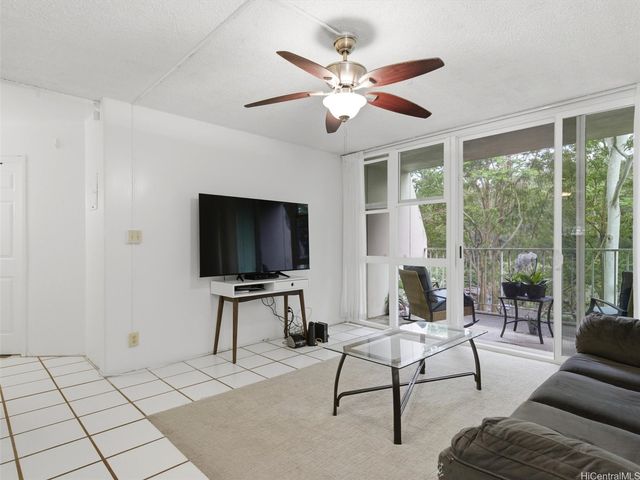 95-2039 Waikalani Place C406, Mililani, HI 96789