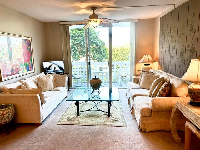 2840 S Ocean Boulevard 2210, Palm Beach, FL 33480