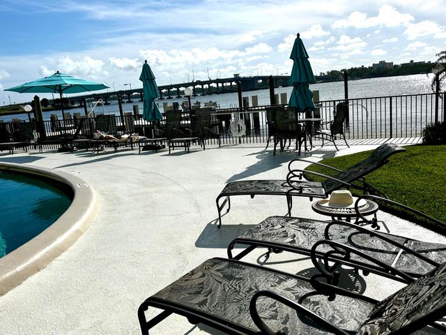 2840 S Ocean Boulevard 2210, Palm Beach, FL 33480