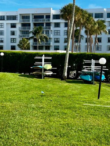 2840 S Ocean Boulevard 2210, Palm Beach, FL 33480