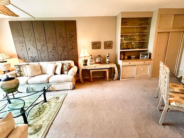 2840 S Ocean Boulevard 2210, Palm Beach, FL 33480