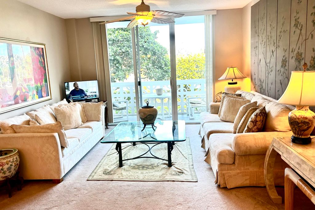 2840 S Ocean Boulevard 2210, Palm Beach, FL 33480