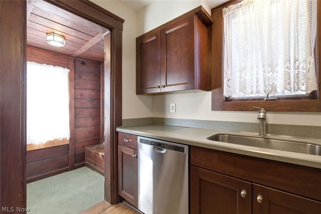 1762 Donwell Drive, South Euclid, OH 44121