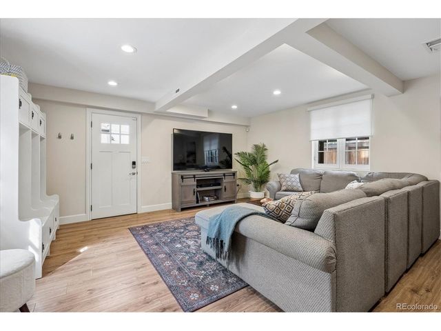 1745 Monaco Pkwy, Denver, CO 80220