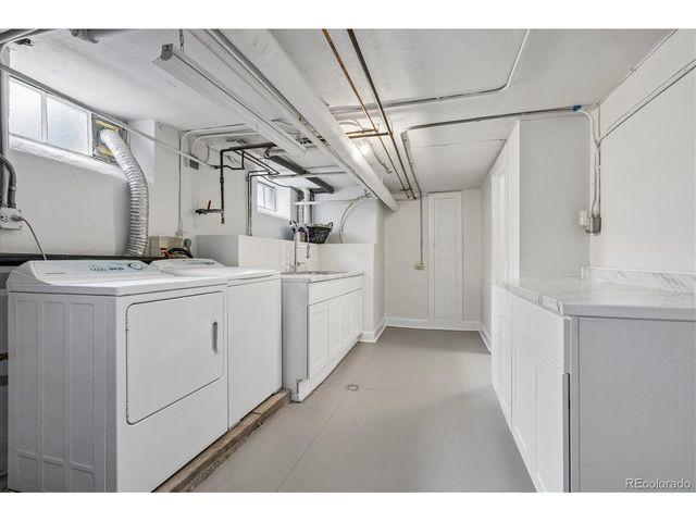 1745 Monaco Pkwy, Denver, CO 80220