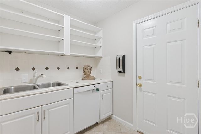 3 Jackson Court, Savannah, GA 31405