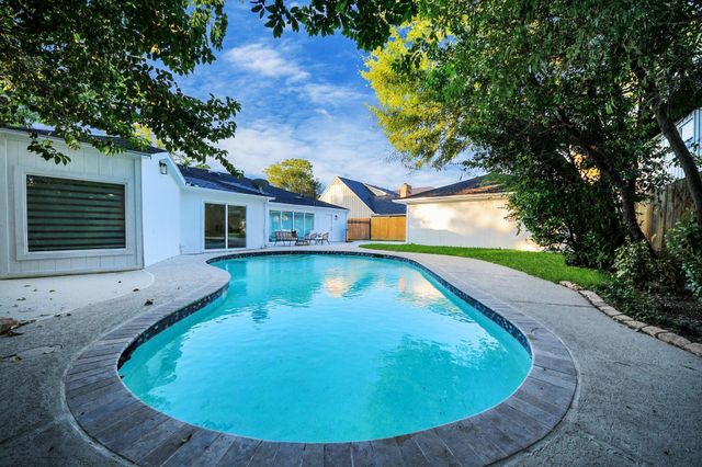 12318 Queensbury Lane, Houston, TX 77024