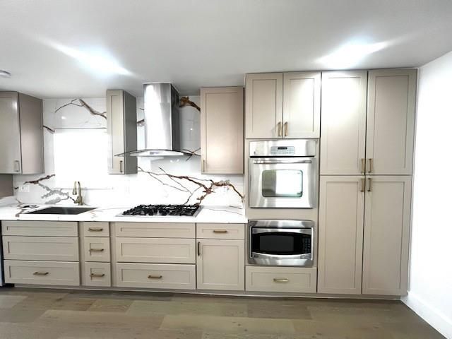 12318 Queensbury Lane, Houston, TX 77024