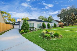 12318 Queensbury Lane, Houston, TX 77024