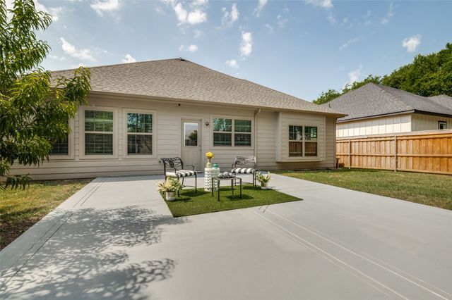 2723 Pike Drive, Lancaster, TX 75134