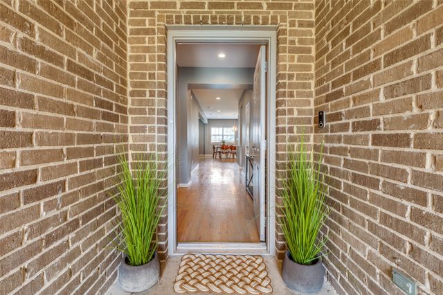 2723 Pike Drive, Lancaster, TX 75134