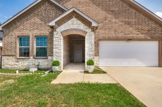 2723 Pike Drive, Lancaster, TX 75134