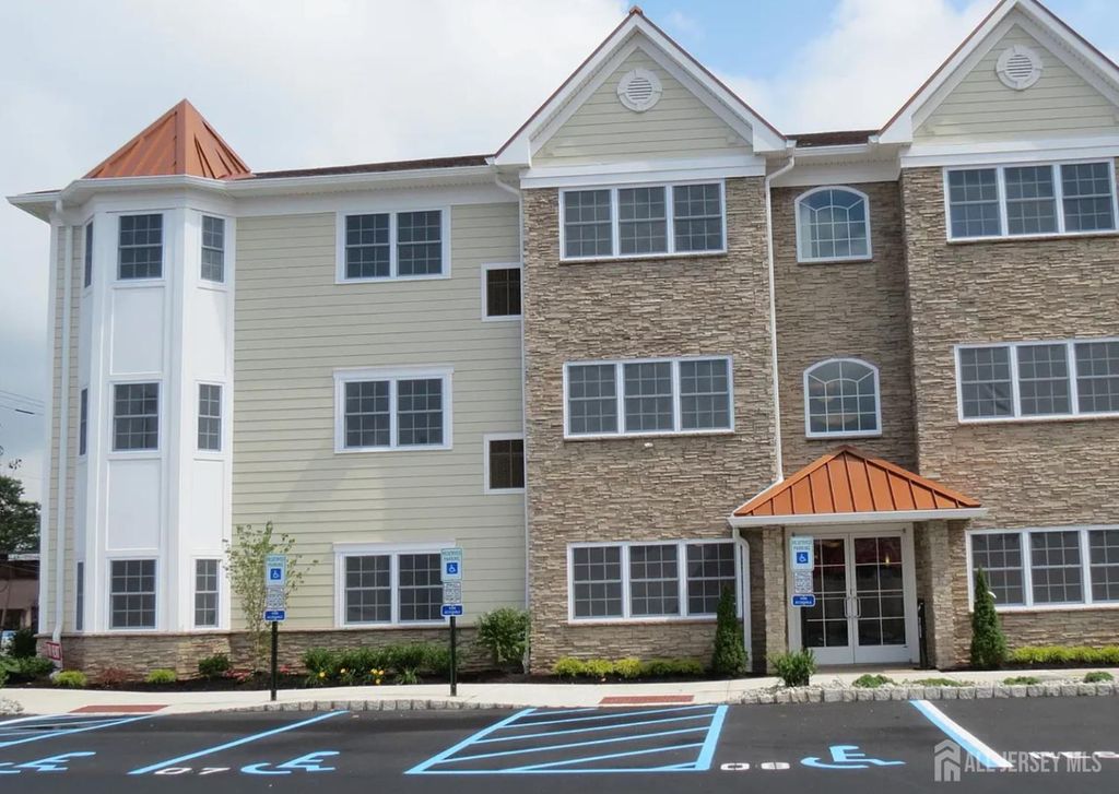 1400 St Georges Avenue 108, Avenel, NJ 07001