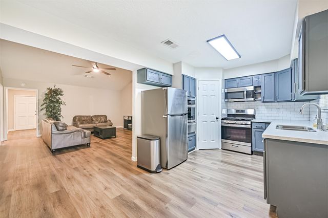 15711 Sea Liner Drive, Houston, TX 77062
