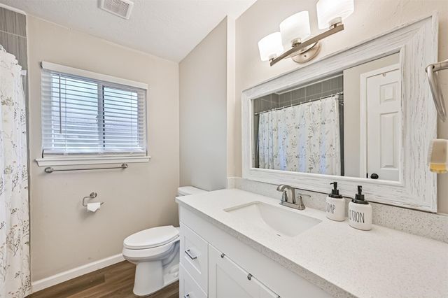 15711 Sea Liner Drive, Houston, TX 77062