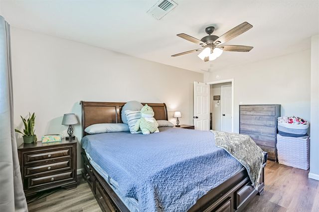 15711 Sea Liner Drive, Houston, TX 77062