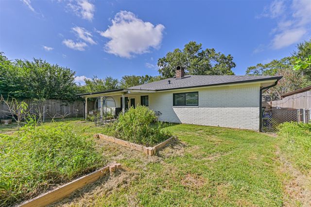 15711 Sea Liner Drive, Houston, TX 77062