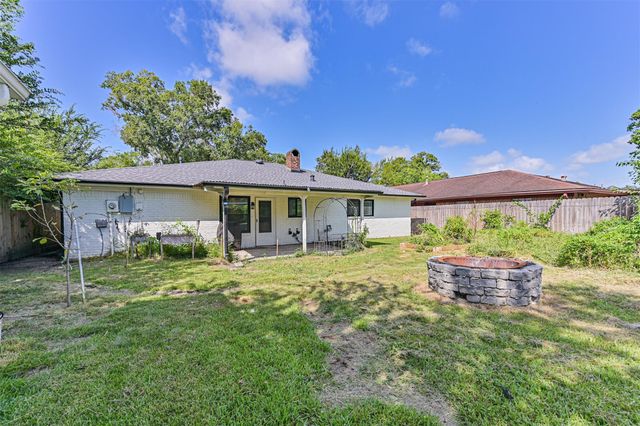 15711 Sea Liner Drive, Houston, TX 77062