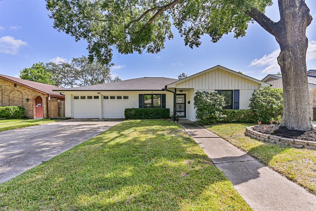 15711 Sea Liner Drive, Houston, TX 77062
