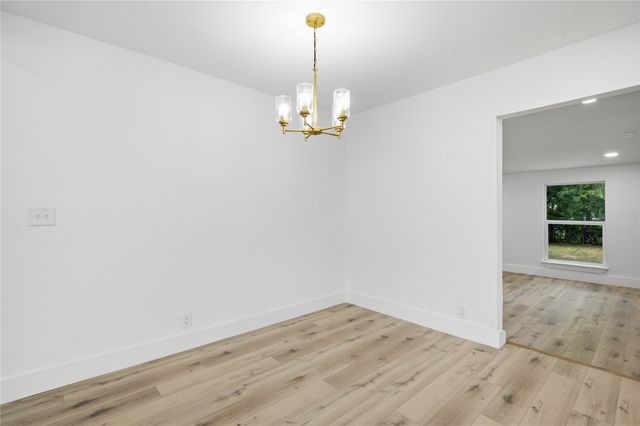2700 Vogt Street, Fort Worth, TX 76105