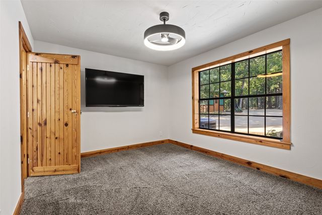 411 Hidden Meadows Lane, Denison, TX 75021