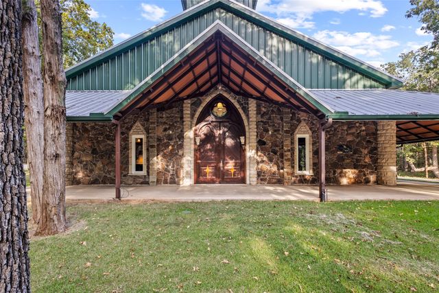 411 Hidden Meadows Lane, Denison, TX 75021