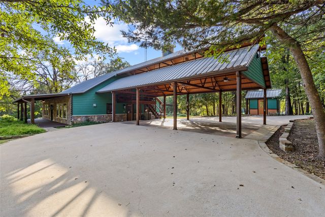 411 Hidden Meadows Lane, Denison, TX 75021