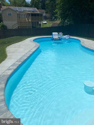 9713 MENDOZA RD, Randallstown, MD 21133