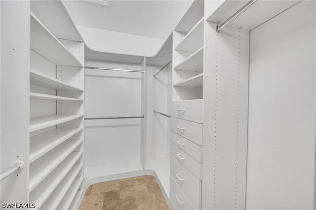 181 Napa Ridge RD E 35, Naples, FL 34119